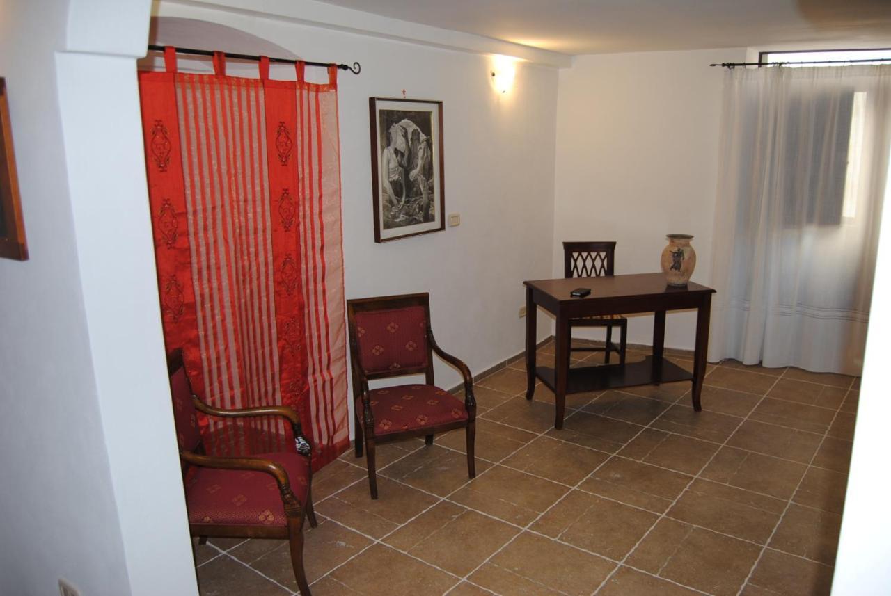 B & B Palazzo Maestro & Corte Maestro Rooms Gallipoli Quarto foto